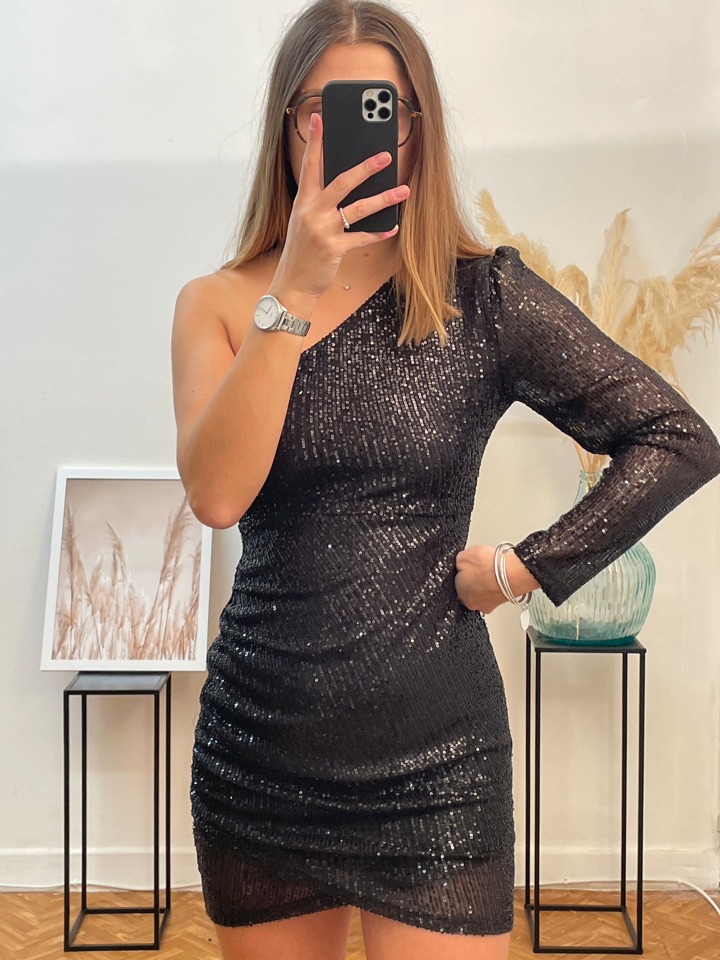 Robe à strass noir