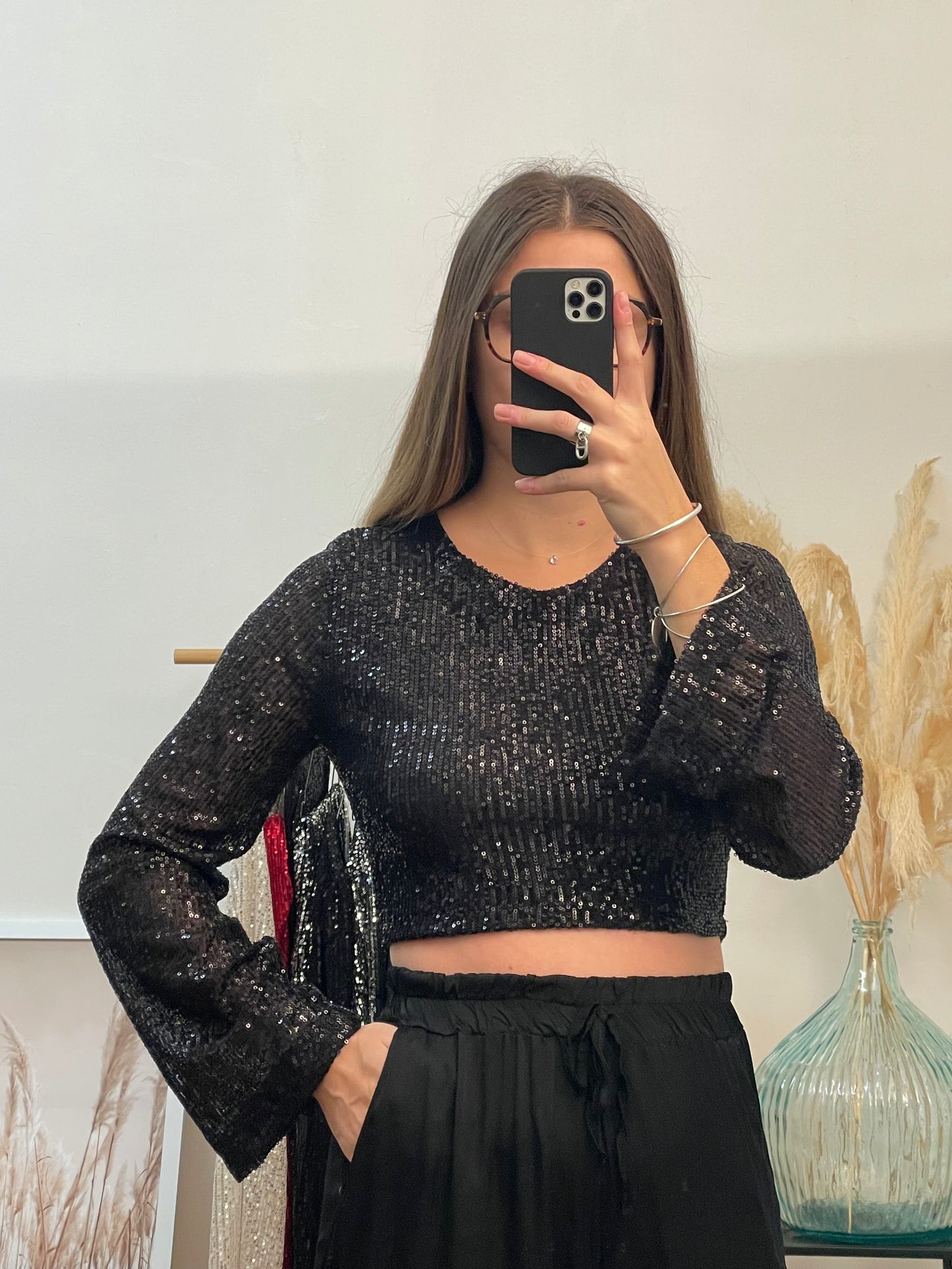 Haut à sequins noir